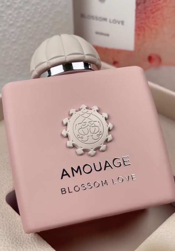 عطر ادکلن زنانه بلوسوم لاو ۱۰۰ میل مستر کوالیتی سفارش اروپا بارکددار