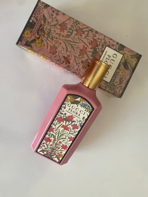 عطر ادکلن زنانه گورجس گاردنیا ۱۰۰ میل مسترکوالیتی سفارش اروپا بارکددار