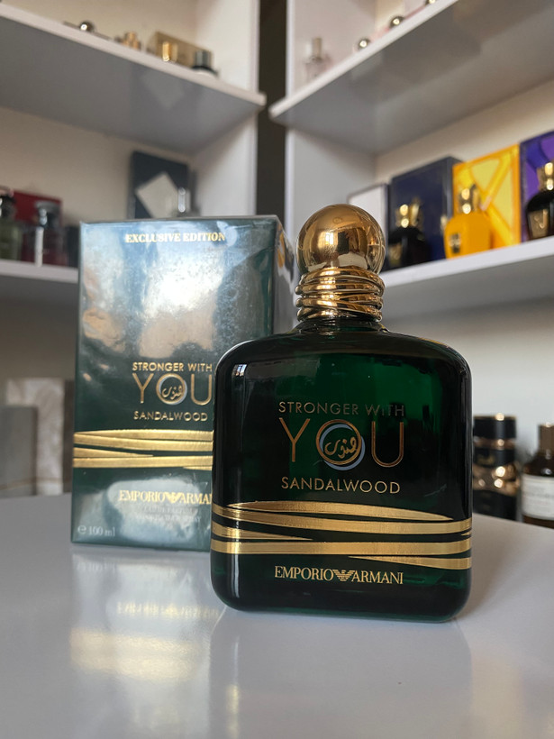 عطر ادکلن زنانه مردانه (یونیسکس)استرانگر ویت یو صندل وود ۱۰۰ میل مسترکوالیتی سفارش اروپا بارکددار