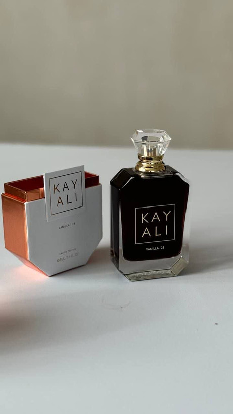 عطر ادکلن زنانه مردانه وانیلا ۲۸ ۱۰۰ میل مسترکوالیتی سفارش اروپا بارکددار