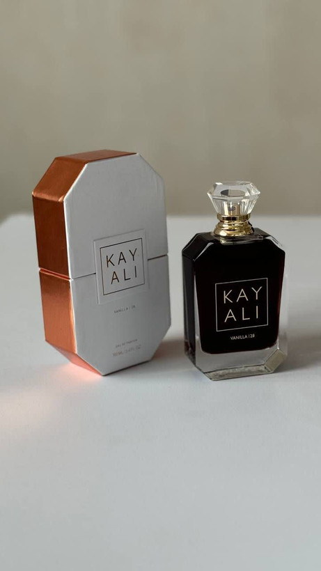 عطر ادکلن زنانه مردانه وانیلا ۲۸ ۱۰۰ میل مسترکوالیتی سفارش اروپا بارکددار